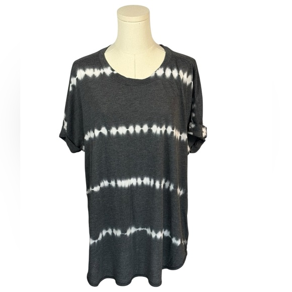 GreenTea Soft Gray & White Short Sleeve Shirt w/ Stipes &‎ Cuffed Sleeves (XL) - Picture 1 of 3